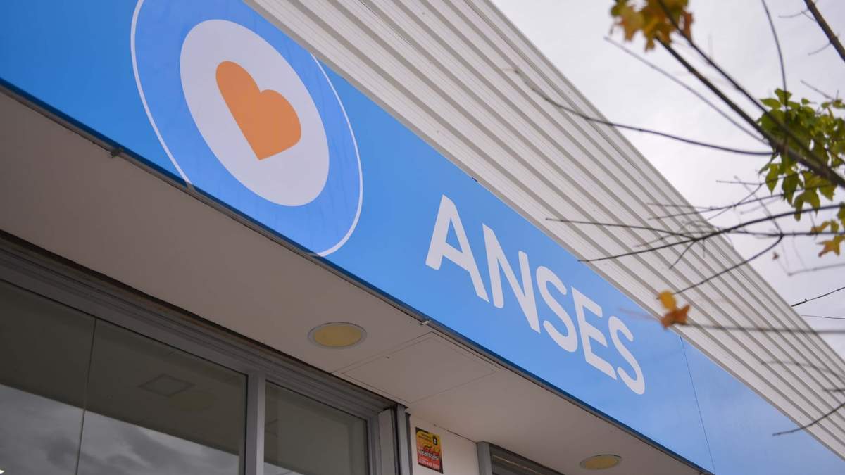 La ANSES tiene a su cargo el pago de asignaciones familiares y prestaciones sociales. Fuente: (X)