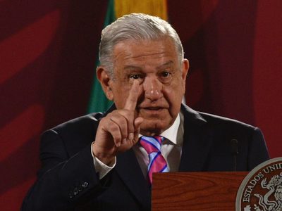 AMLO insiste al INAI que le dejen difundir información de “riqueza” de Loret; “tengo más”
