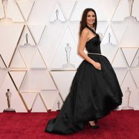 ¡Qué decepción! Se supo la verdad sobre el vestido “reciclado” de Penélope Cruz