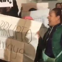 Anaya denuncia que el PRI envió un 'grupo de choque” al AICM para agredirlo (Video)