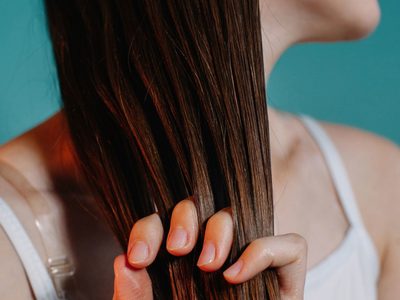 Con solo 3 ingredientes, prepará esta mascarilla para hidratar tu cabello, sin gastar en alisados o keratina