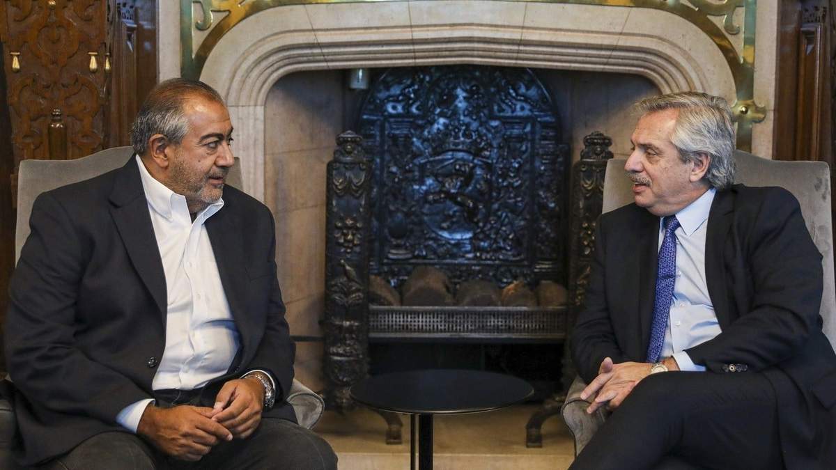 El dirigente sindical Héctor Daer y el presidente de la Nación, Alberto Fernández. Fuente: (Twitter)