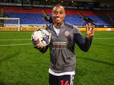Futbolista se lesiona por estornudar