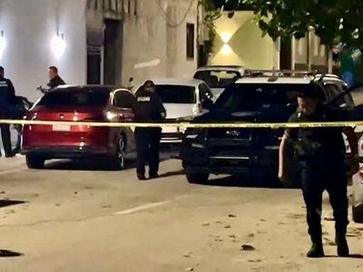 Balean casa del subsecretario de la policía en Playa del Carmen