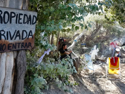 Toma de tierras: quiénes son los referentes de la ocupación de la chacra en Valentina Sur