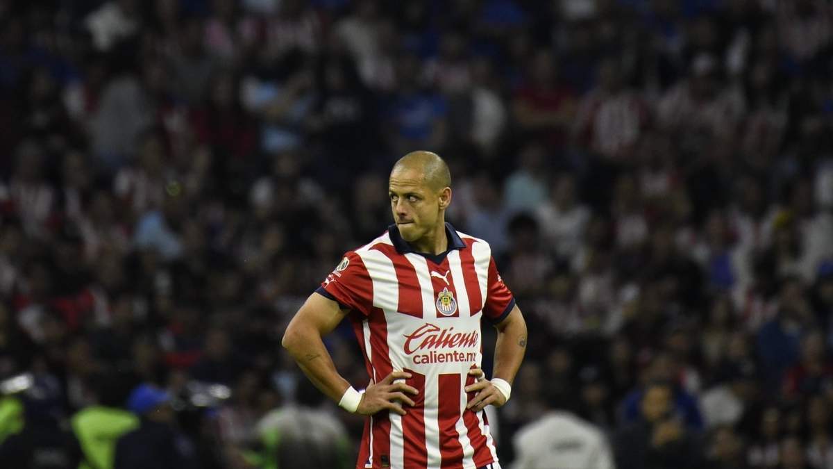 Javier "Chicharito" Hernández durante un partido de las Chivas de Guadalajara