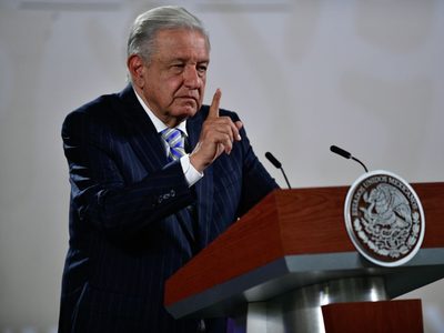 AMLO pide tener “mucho cuidado” con la anulación de triunfo de Alessandra Rojo