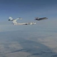 EU intercepta varios aviones militares de Rusia cerca de Alaska
