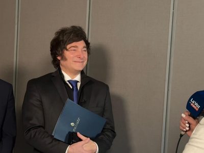 Argentina negocia un préstamo con el Tesoro de  EEUU