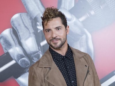 Vacaciones en Almería: la tierna postal de David Bisbal junto a su madre que todos comentan