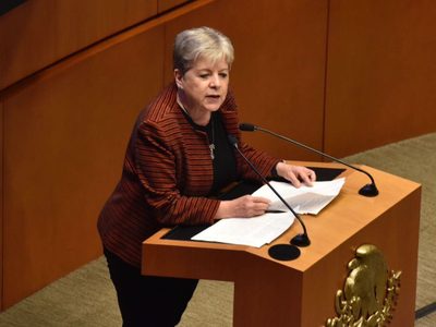 SRE asegura que actúa con "mucha firmeza" ante Ley SB4