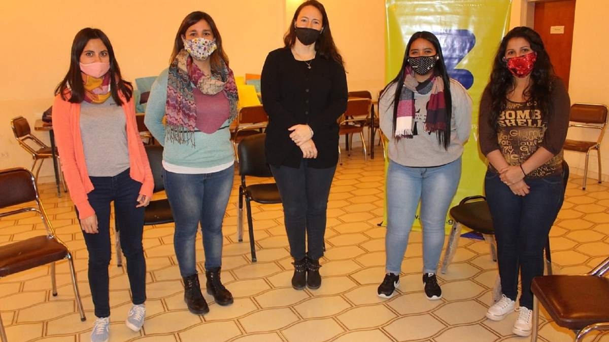 Equipo de trabajo de la Dirección de Juventud de la Municipalidad de Zapala. Fuente: (Daniel Signorile)