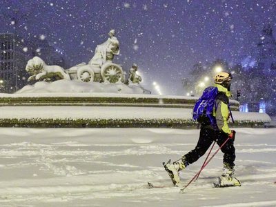 Nevada histórica siembra el caos y bloquea Madrid: increíbles fotos