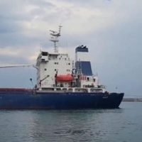 Sale del puerto ucraniano de Odesa el primer barco con grano desde el inicio de la guerra