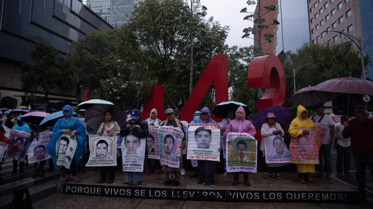 La marcha de padres de normalistas de Ayotzinapa