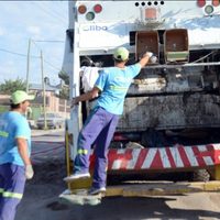 La municipalidad de Neuquén declaró día no laborable al viernes 15 de agosto y así afectará a los servicios