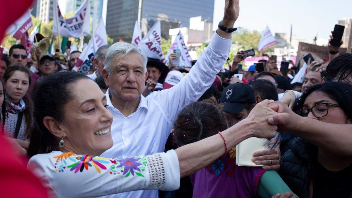 Sheinbaum junto a López Obrador