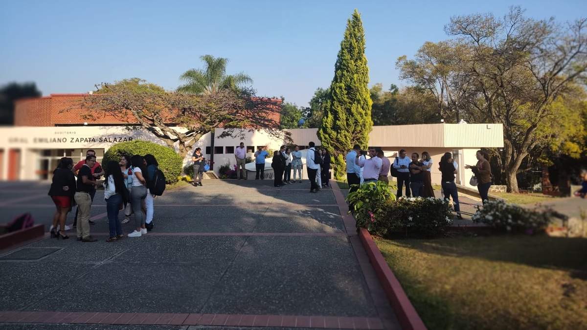Desalojo en la UAEM