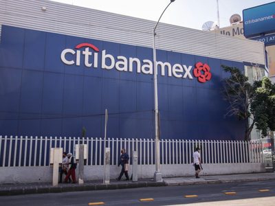 AMLO espera que Salinas Pliego, Slim o Carlos Hank compren Banamex