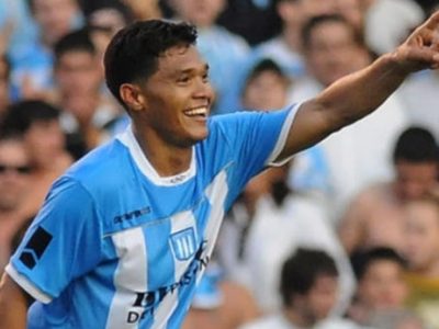 Un ex compañero reveló escándalos de Teo Gutiérrez en Racing