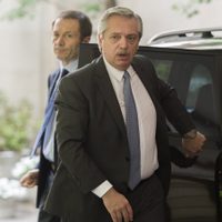 Marcha atrás: Alberto Fernández advirtió que Buenos Aires podría volver "a la cuarentena total"