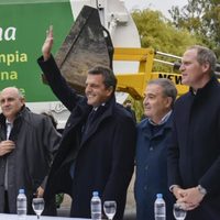 En su visita a Viedma, Massa dijo que para el federalismo es necesaria la conectividad