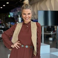 Marina Señuk apuesta a una sastrería vibrante y confirma su sello en la moda