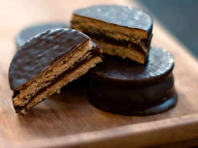 Receta de los nuevos alfajores Havanna con sal: con un relleno mágico y un resultado increíble