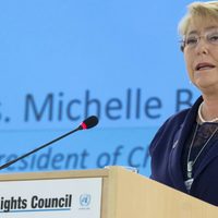 Bachelet, "horrorizada" por el trato inhumano a migrantes y refugiados en EU