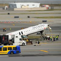 “La regué”: Controlador aéreo admite su error en choque de avión en aeropuerto de Nueva York