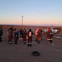 Superficiarios de Sierra Barrosa bloquearon el acceso al yacimiento en reclamo por trabajo y condiciones dignas