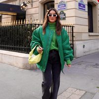 No pasan de moda: las prendas básicas de invierno que tenés que comprar sí o sí en las liquidaciones