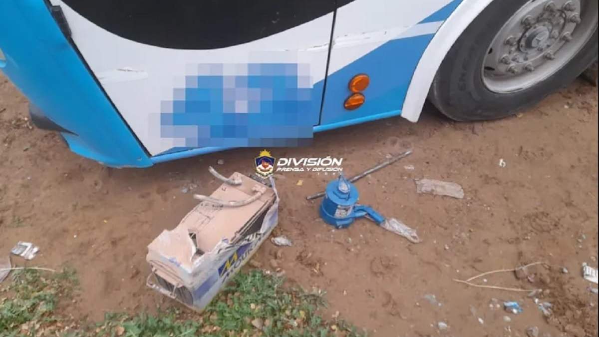 Fue personal de la Comisaría 14 de Cutral Có el que encontró al ladrón en pleno accionar delictivo. Fuente: Policía Neuquén