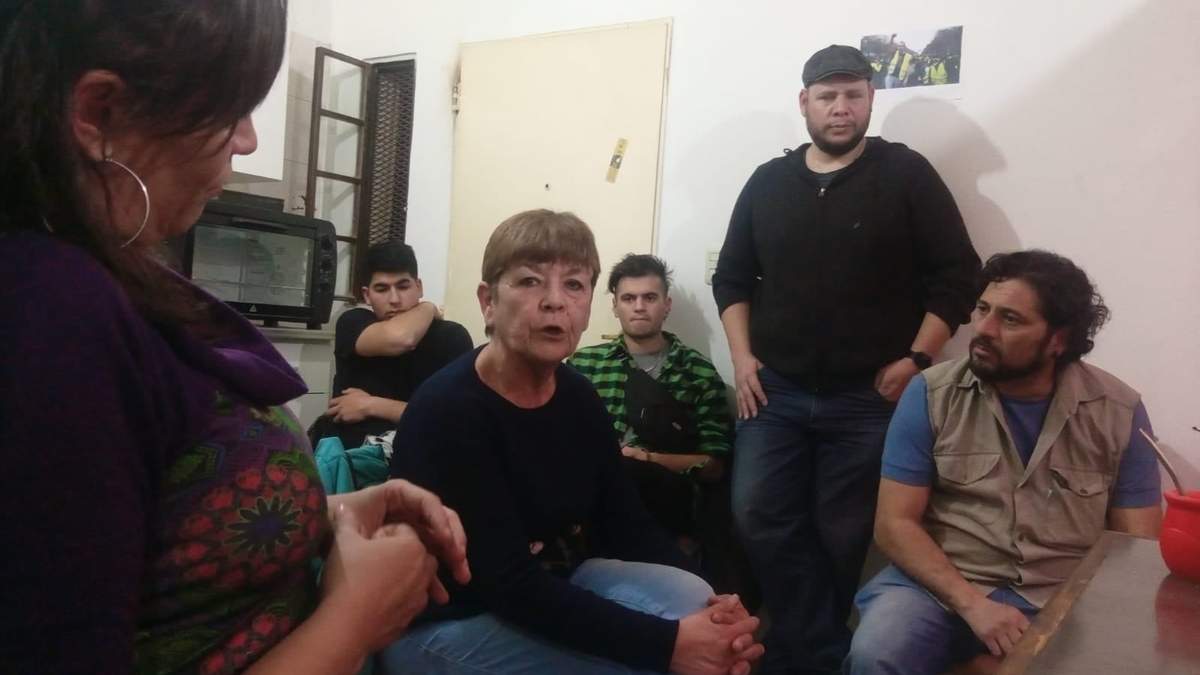 Andrés Blanco durante la asamablea en Centenario. Fuente: (Twitter)