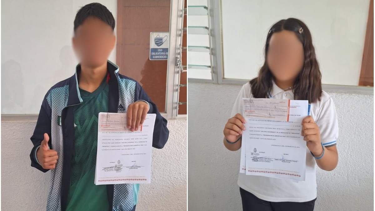 Dos de los menores que recibieron las becas deportivas en Guerrero
