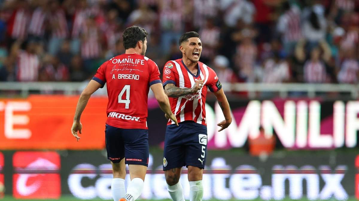 Pocho Guzmán, jugador de Chivas