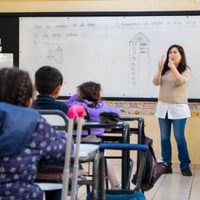 Docentes advierten que está en riesgo el inicio de clases por falta de fondos