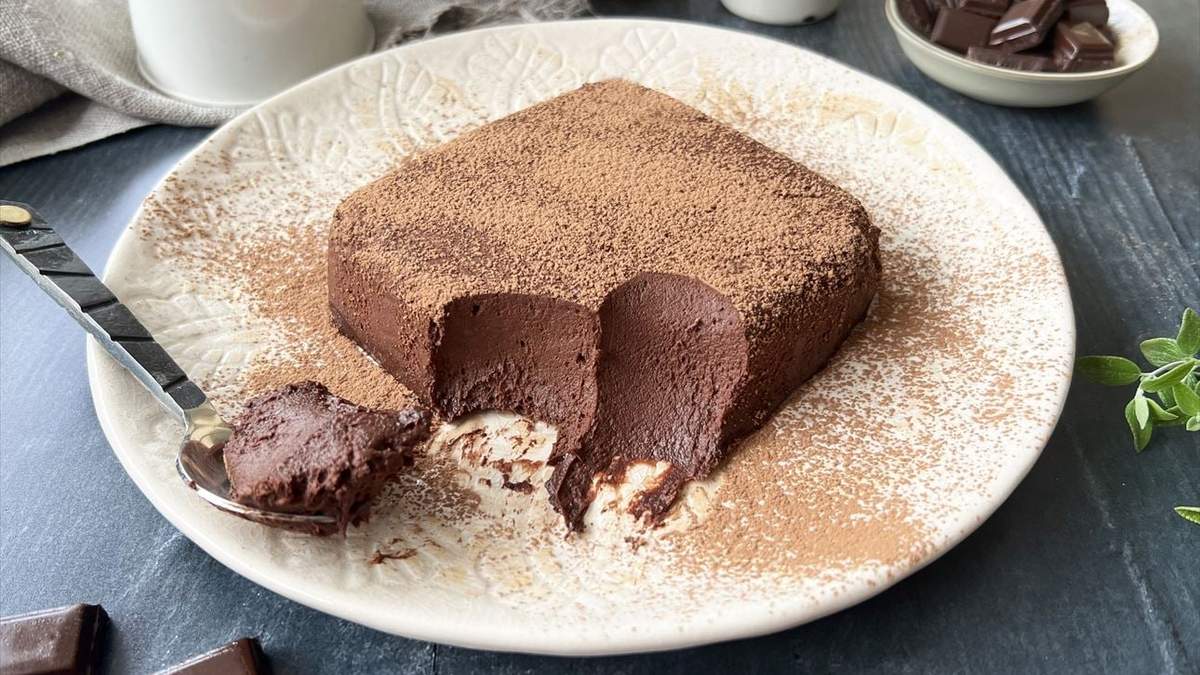 Postre de chocolate y manzana. Fuente: (Instagram)