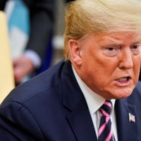 ¡Y lo hizo de nuevo! Donald Trump lanzó terribles críticas a una película y a un actor "No es buena.