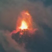 El Volcán del Fuego despierta en Guatemala con una potente erupción (Videos)