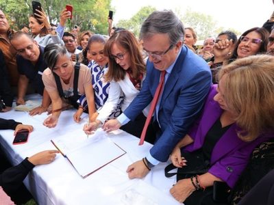 Yeidckol Polevnsky se suma al movimiento de Marcelo Ebrard
