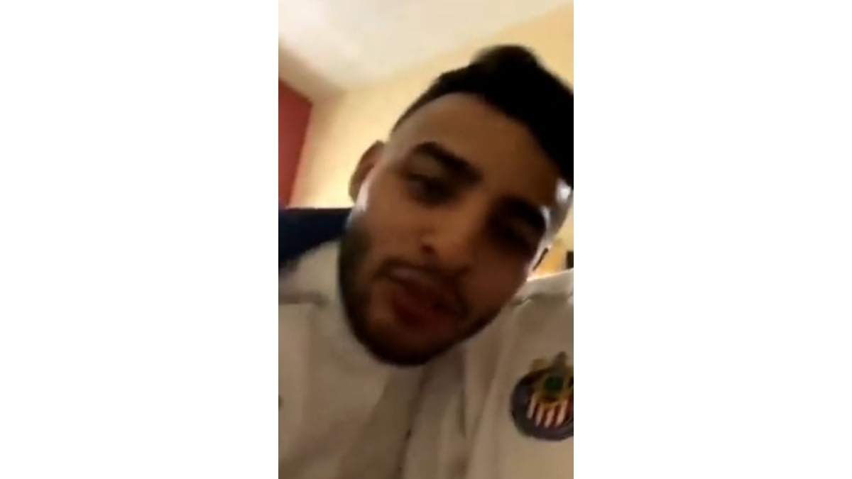 Alexis Vega, delantero de Chivas, insulta al Atlas