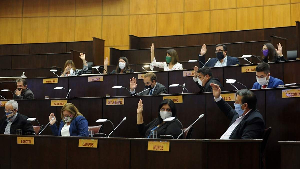Segunda sesión ordinaria del XLIX período legislativo.