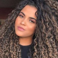 Cero esfuerzo y sin gastar de más: el truco casero para mantener tu cabello súper lacio y sin nada de frizz