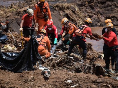 Colapsa una mina en México: varios mineros están atrapados bajo tierra