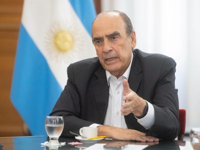 Enviaron al Congreso los proyectos sobre el uso del “dólar colchón”