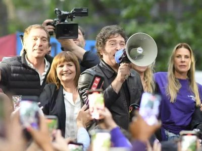 Milei: “Estamos frente a una bisagra; abrazar la civilización o volver a la barbarie kirchnerista"