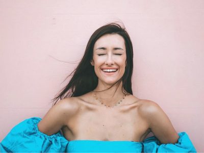 Luego de tres semanas, Adara Molinero mostró su felicidad: “Pero y esos piececitos, ¿de quién son?”