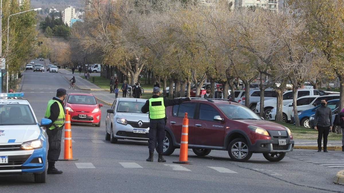 Un control vehicular en Neuquén. Fuente: (Twitter)