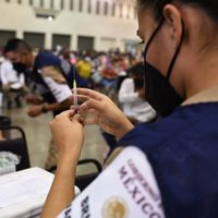 México rebasa las 15 millones de vacunas aplicadas contra covid-19